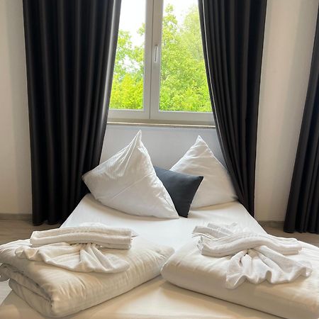 Yebs Hotel Günzburg Dış mekan fotoğraf